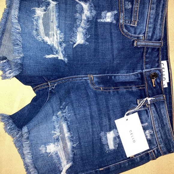 Shorts - Picture 1 of 2